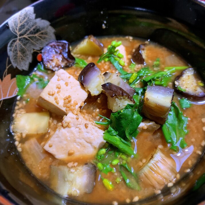 油茄子と菜の花とお豆腐の胡麻みそ汁